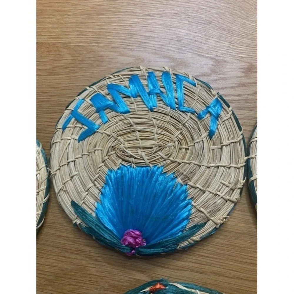 Unbranded Straw Coasters Set of 6 Tan Blue Good Jamaica Floral Woven Raffia